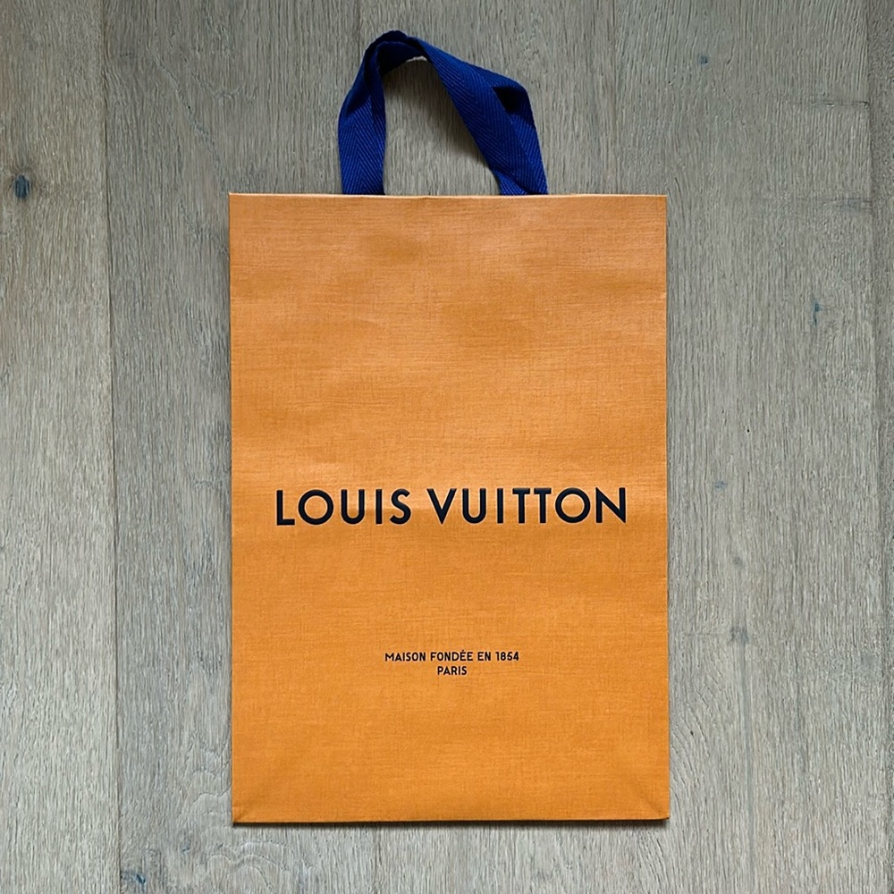Louis vuitton medium size shopping bag